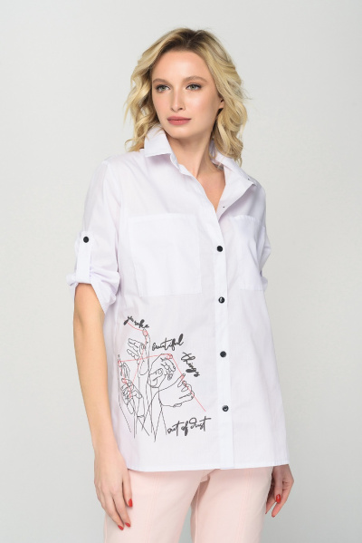 Женская рубашка с рисунком большого размера